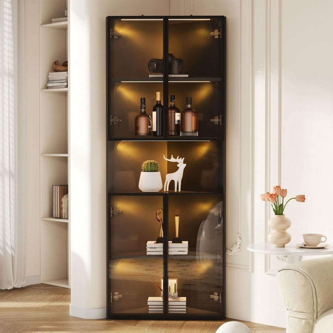 Vitrine 62 x 32 x 160 cm avec un eclairage LED integre