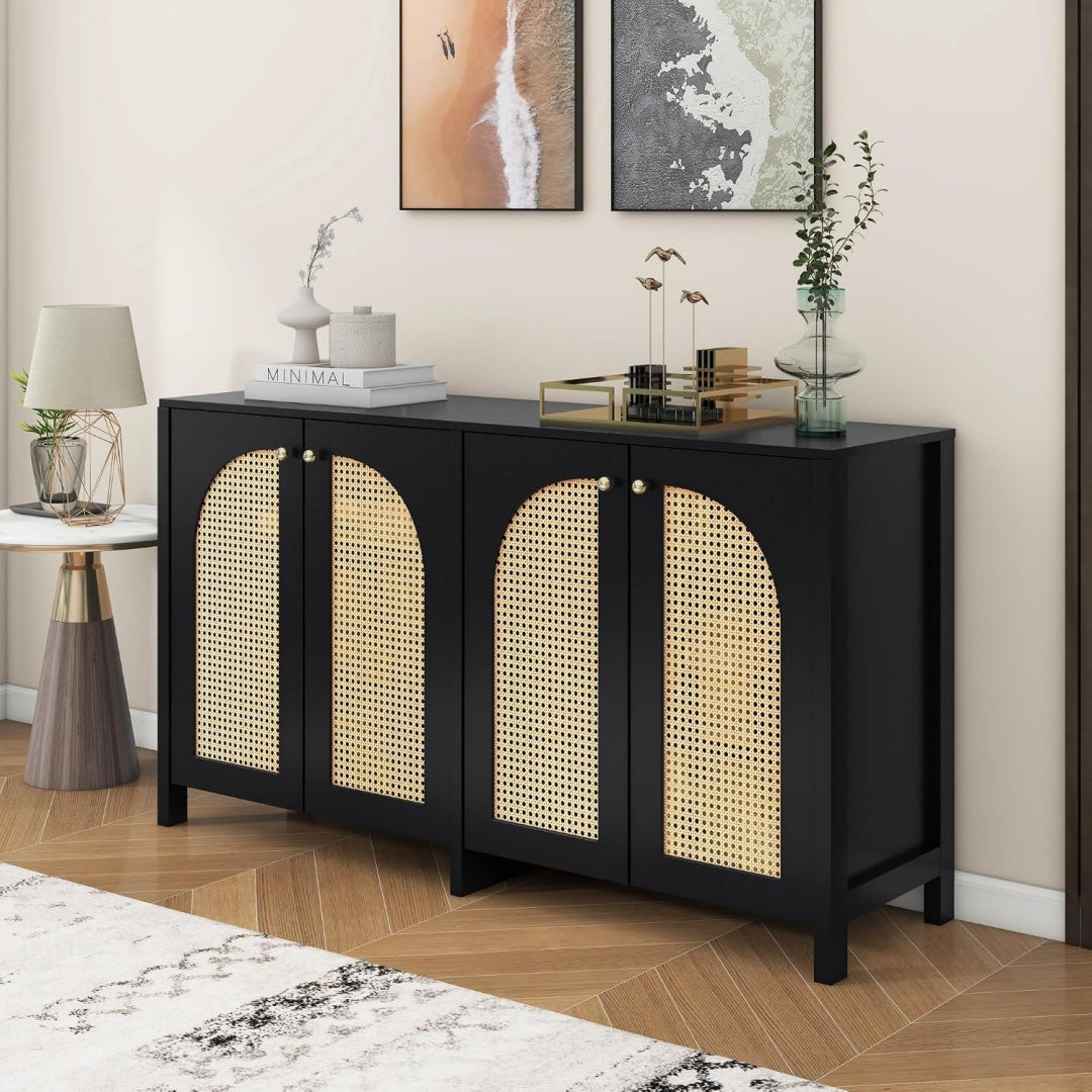 Spacieux buffet avec 4 portes